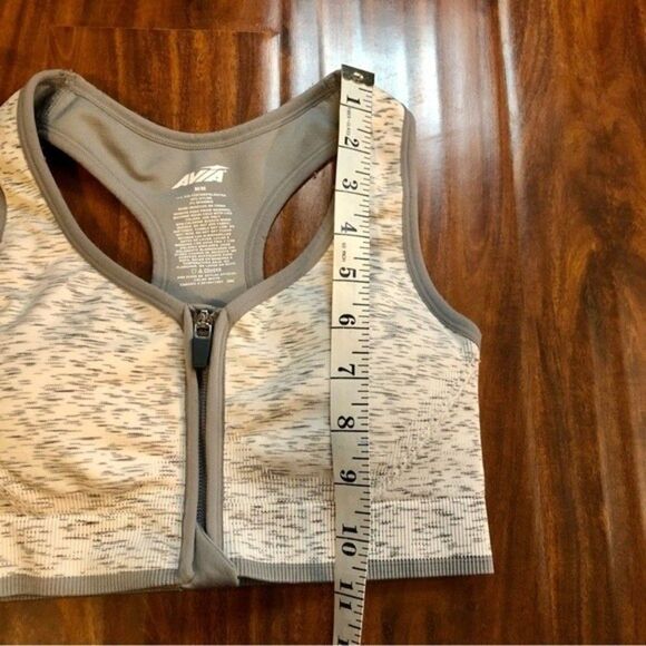 Women's Medium Support Seamless Zip-Front Sports Bra - Picture 7 of 7